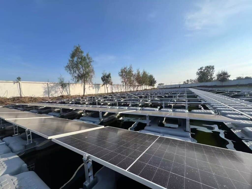 Floating System Mount Floating Solar Mounting Systems: How Floating PV Adapts to Reservoirs ...