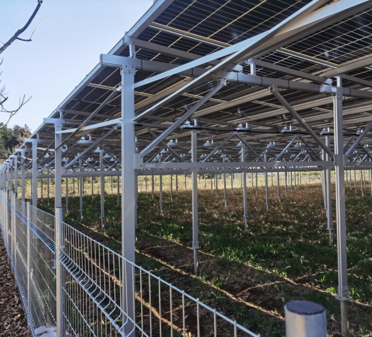 ground solar farm mounting system