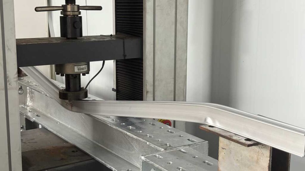 Solar panel bracket 、manufacturer